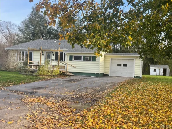 3 Theresa Ct, Utica, NY 13502