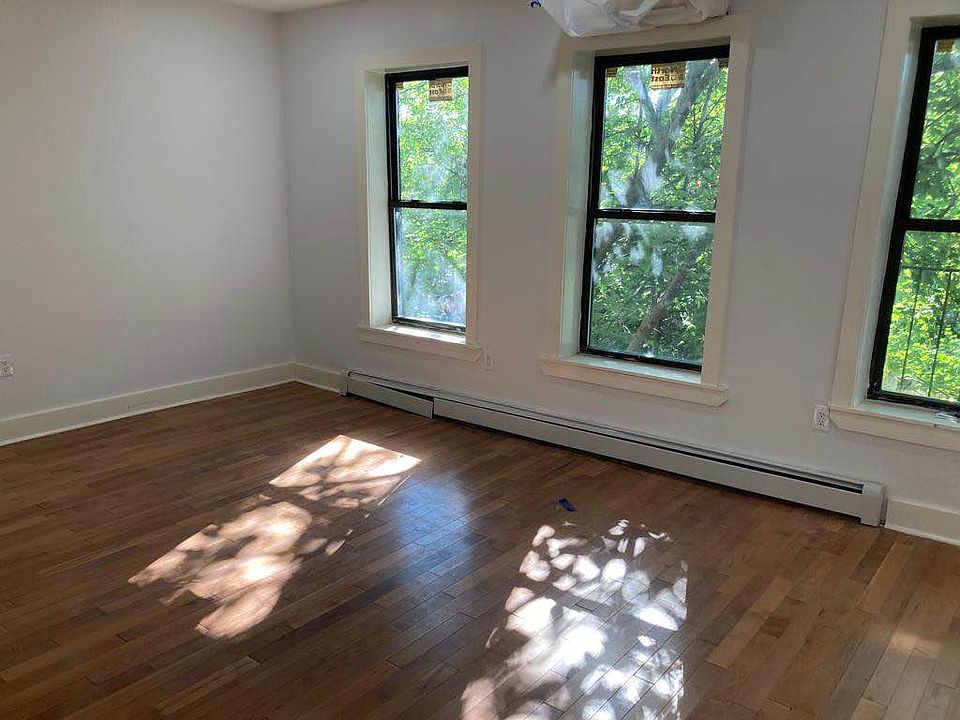 1st image of 1490 Bedford Ave APT 3S
