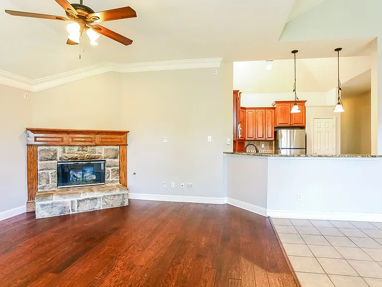 206 Cox Dr — Photo 7