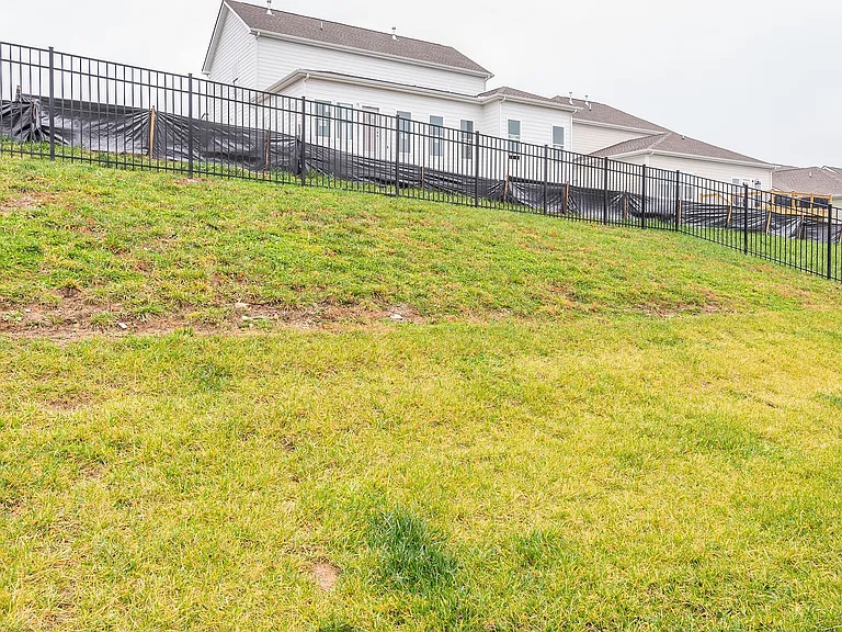 815 Dean Dr — Photo 36