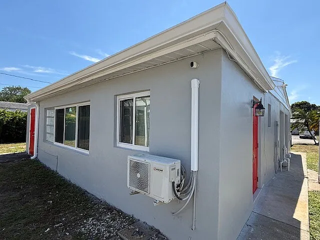 6911 SW 12th St — Photo 11