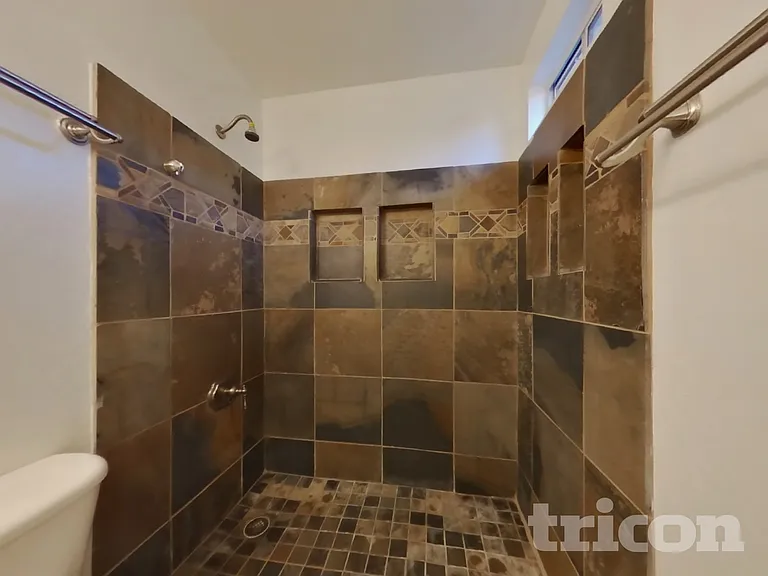 11934 N Olive St — Photo 11