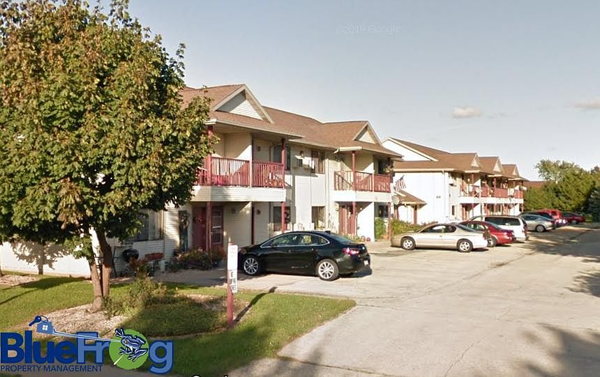 2nd image of 436 Sullivan St #4