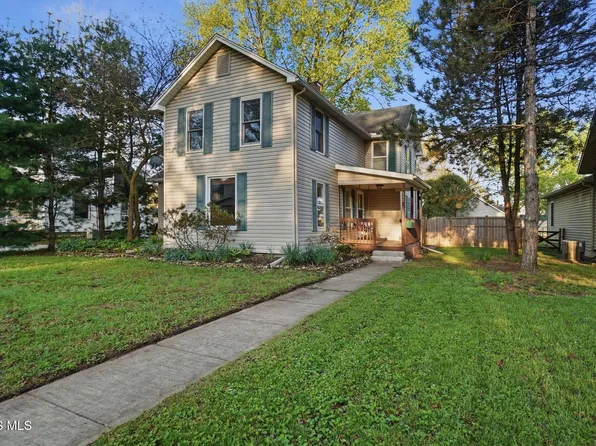 332 Buttonwood Ave, Bowling Green, OH 43402