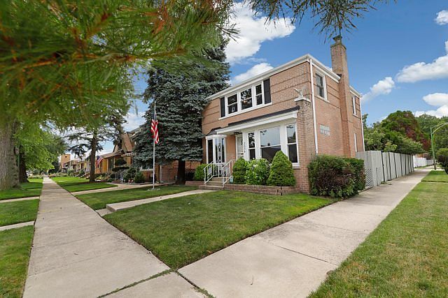 1st image of 3654 N Pioneer Ave