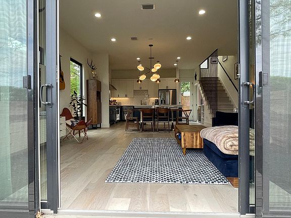 5th image of 503 Havana St #1
