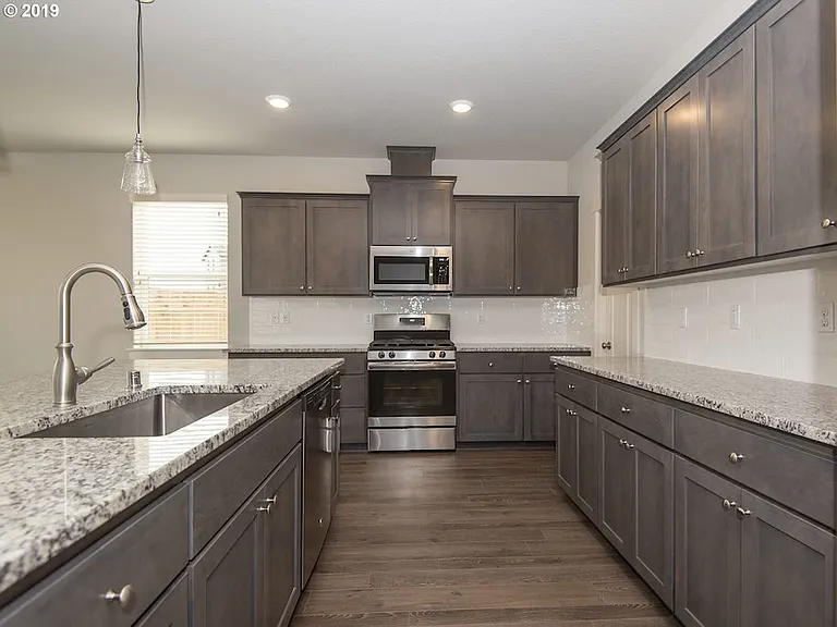 4124 SW Mawrcrest Ave — Photo 4