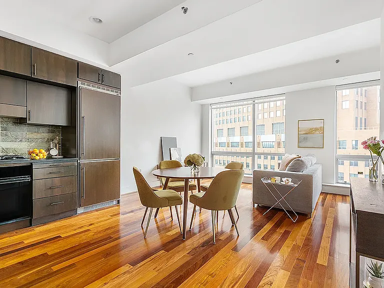 150 Myrtle Ave #611 — Photo 2