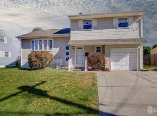 100 Bentley Ave, Old Bridge, NJ 08857