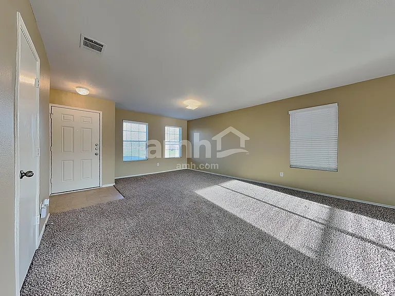 937 Iona Dr — Photo 7
