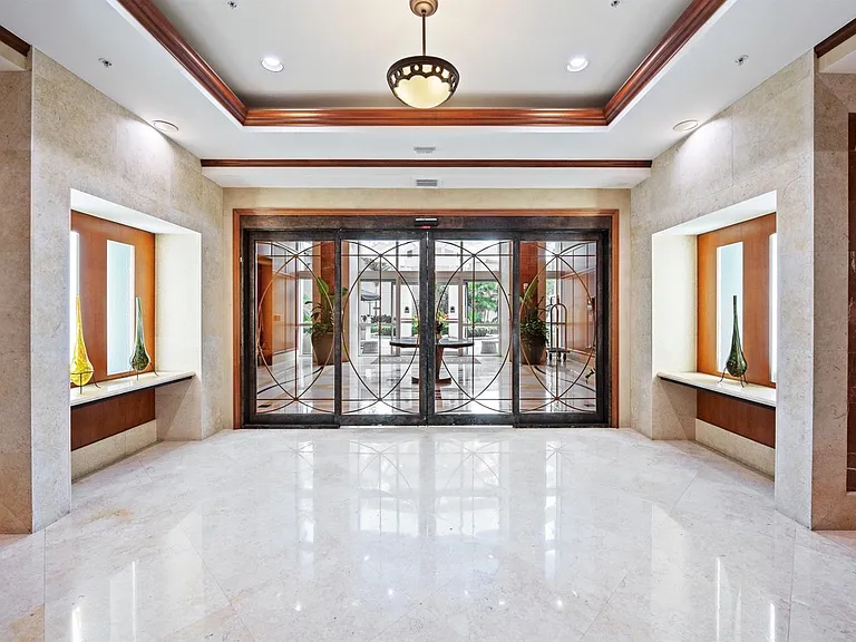 347 N New River Dr E #2309 — Photo 23