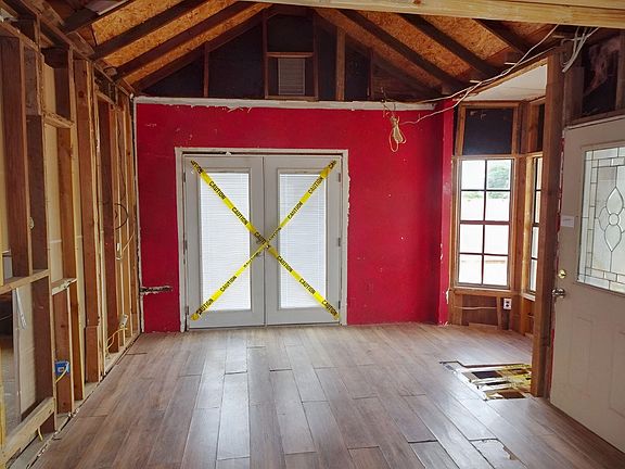 5th image of 4518 Rodeo Ln