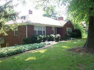 306 E Nelson St, Lexington, VA 24450