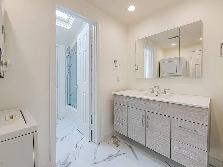 570 Hampton Rd #28 — Photo 14