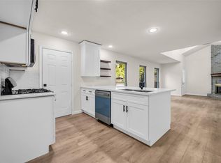 35 E Bigelow Oak Ct, Spring, TX 77381