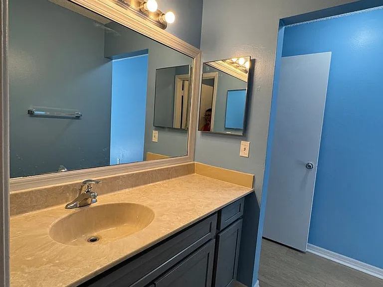 7237 Harbor Heights Cir — Photo 14