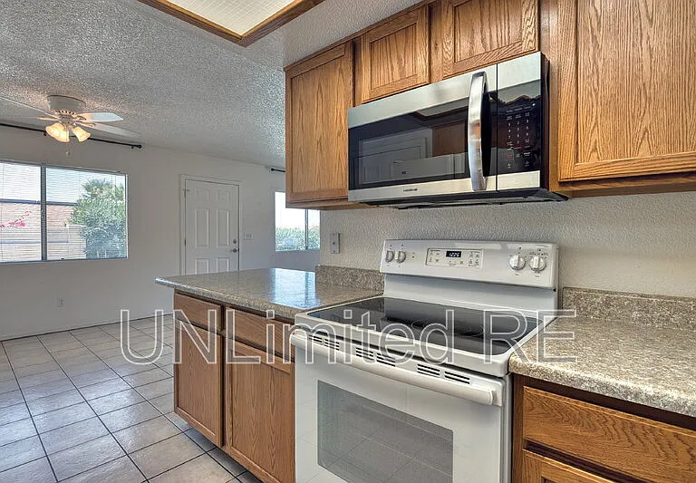 2980 Winterhaven Dr — Photo 35