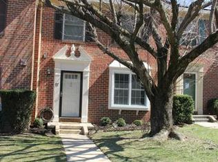 17 Castlehill Ct, Lutherville Timonium, MD 21093