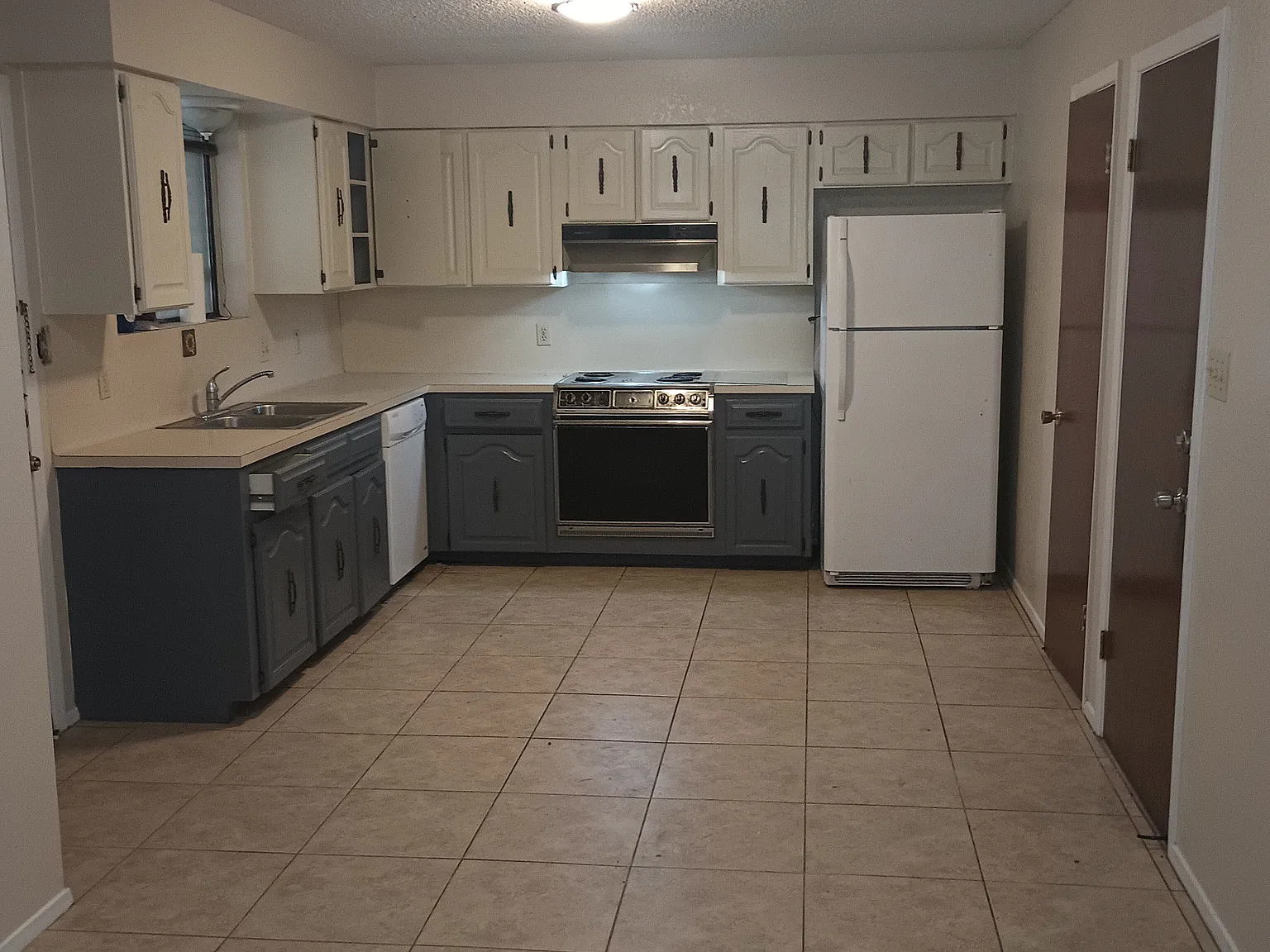 3 bed, 1239 sqft, $1,495 — Photo 4