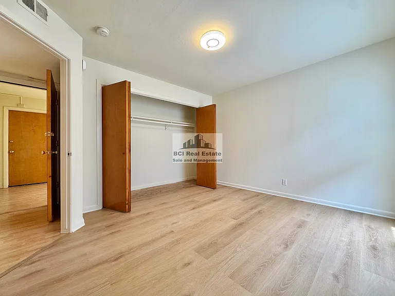 1649 12th Ave #6 — Photo 10