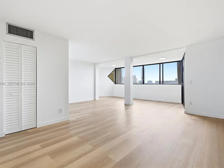 2950 SW 3rd Ave #7F — Photo 4