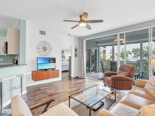 22736 Island Pines WAY #103, FORT MYERS BEACH, FL 33931