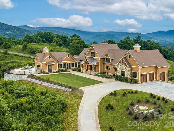 2nd image of 946 Ridge Rd