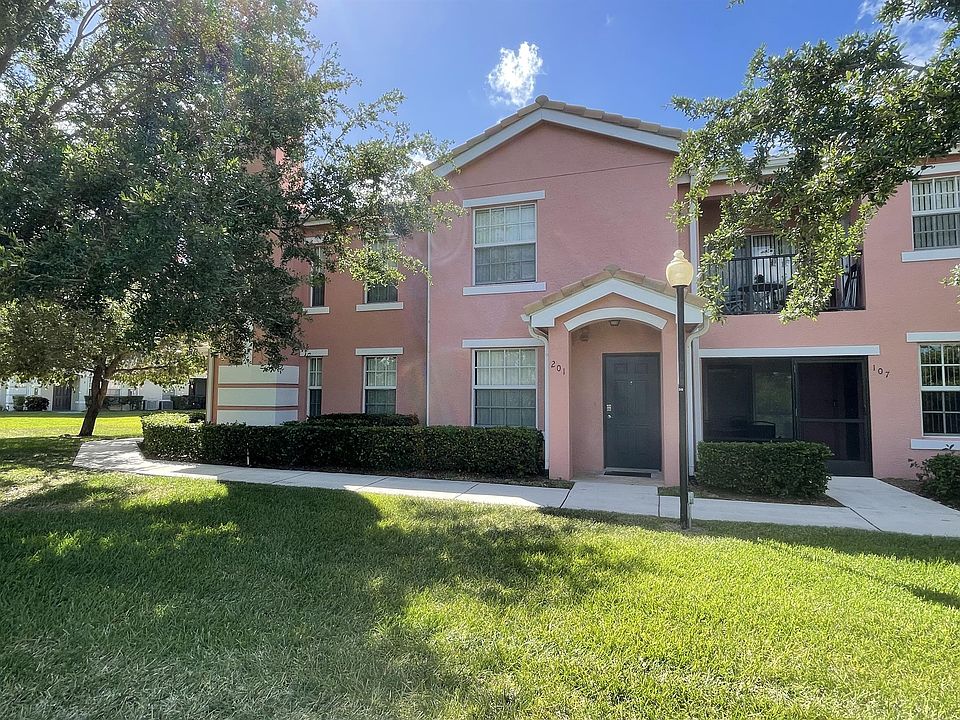 1st image of 132 SW Peacock Blvd APT 201-17-201