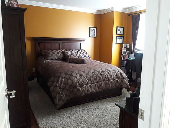 Bedroom with Crown Moldings