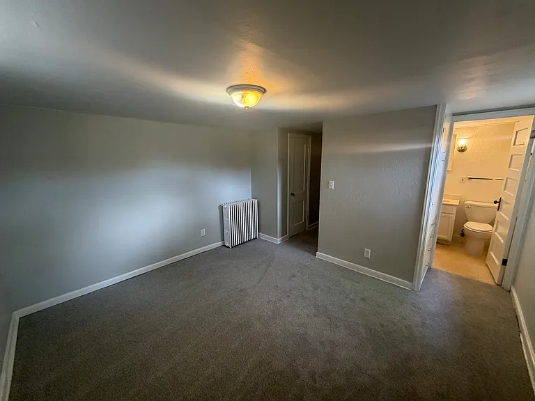 885 Grand Ave #5 — Photo 5