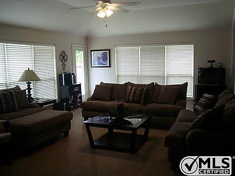 4th image of 2836 Quietwater Dr