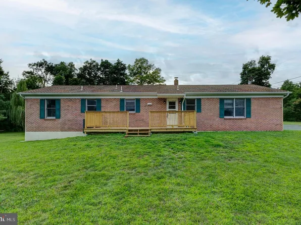 12 Longstreet Dr, East Berlin, PA 17316