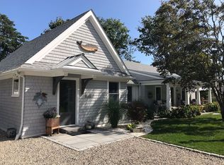 30 Davis Neck Rd, East Falmouth, MA 02536