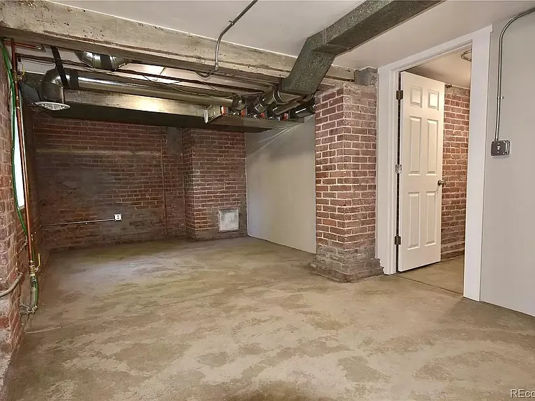 1318 N Marion St — Photo 5