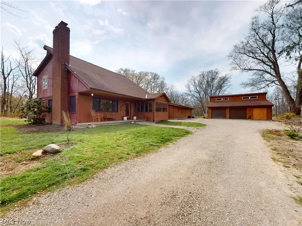 682 Rural Rd, Eastlake, OH 44095