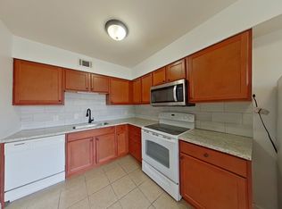 8154-56 Whitburn Dr UNIT 56-2W, Saint Louis, MO 63105