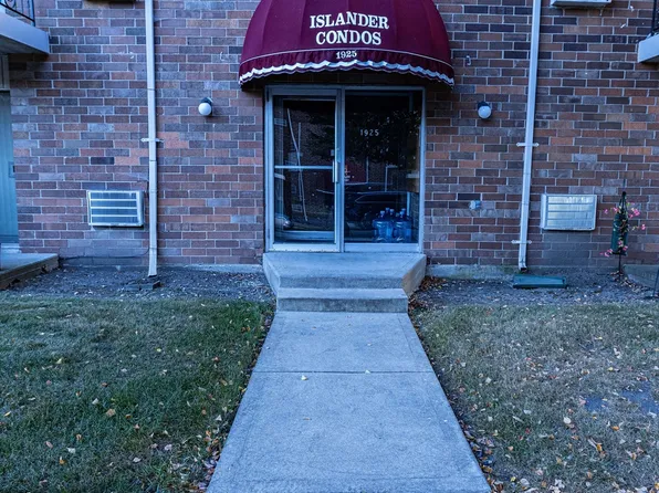 1925 Canal St APT 3C, Blue Island, IL 60406