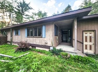 5108 Eagle Dr, Brantingham, NY 13312
