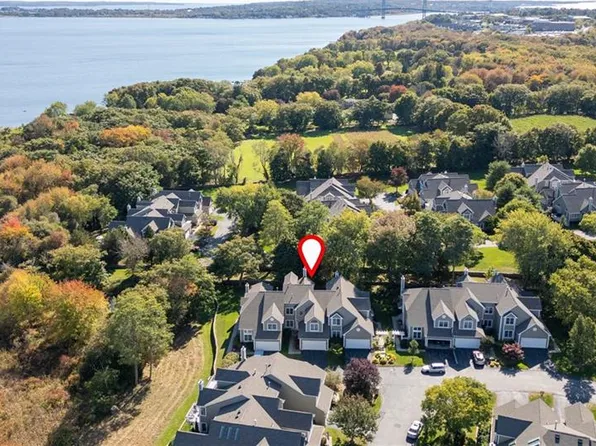 16 Seal Island Rd #16, Bristol, RI 02809