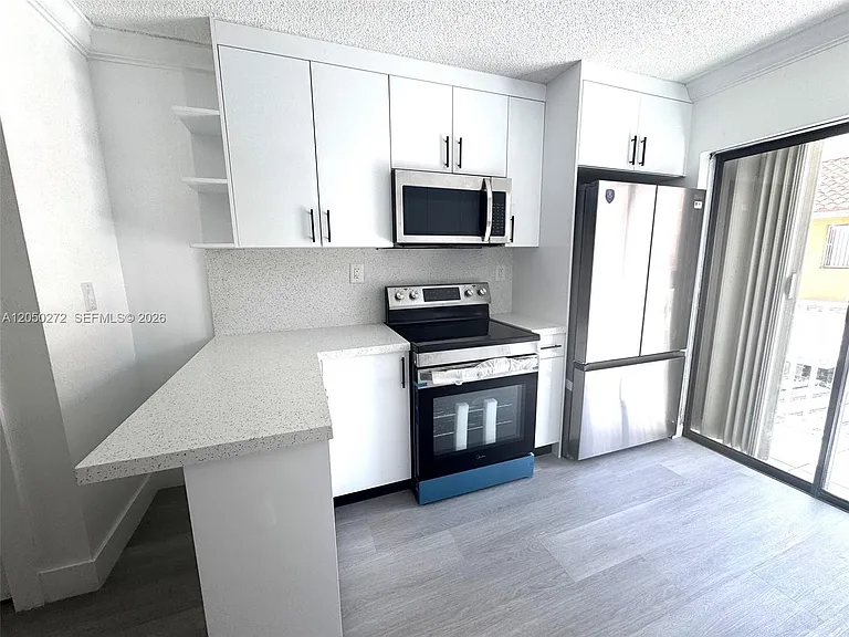 2740 W 62nd St #205 — Photo 5