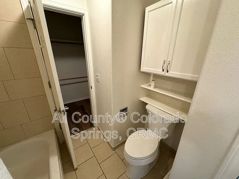 5030 El Camino Dr #8 — Photo 19