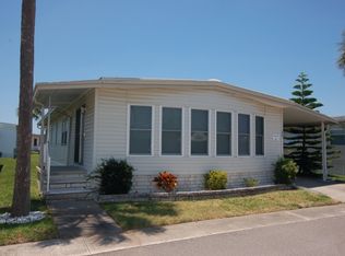 535 Parakeet Ln, Largo, FL 33770