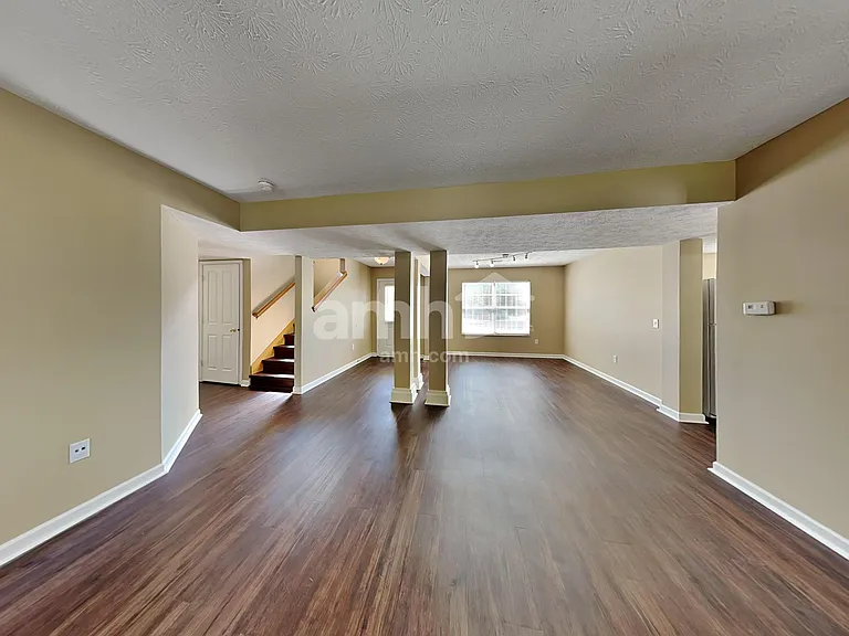 12700 Hearthstone Dr — Photo 3