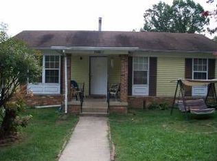 4915 Seltzer Rd, Lanham, MD 20706