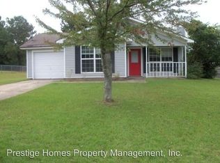 299 Fox Brier Dr, Ozark, AL 36360