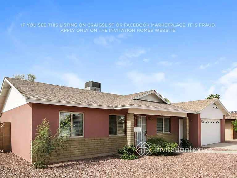 401 E Fremont Dr — Photo 2