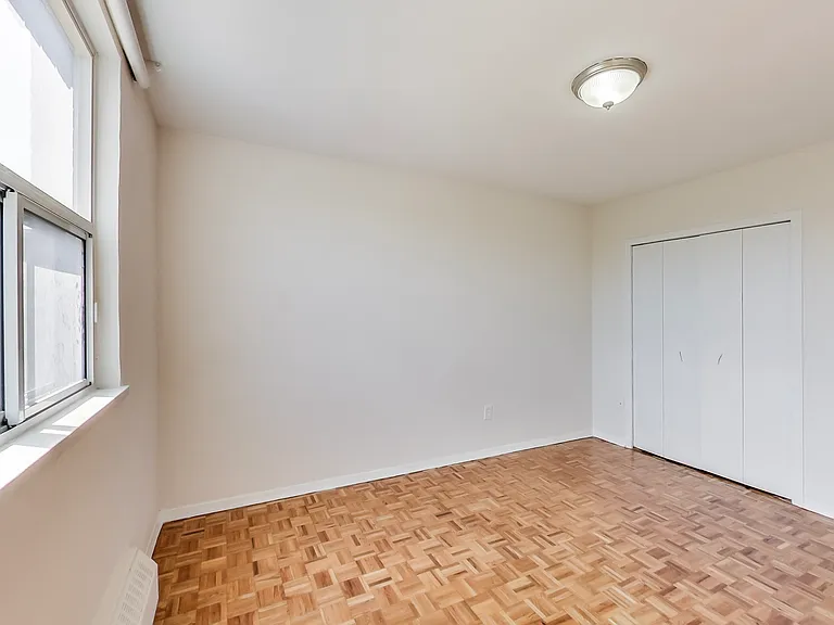 32 Clayland Dr — Photo 10