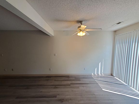 4th image of 103 NE Sunshine St APT C