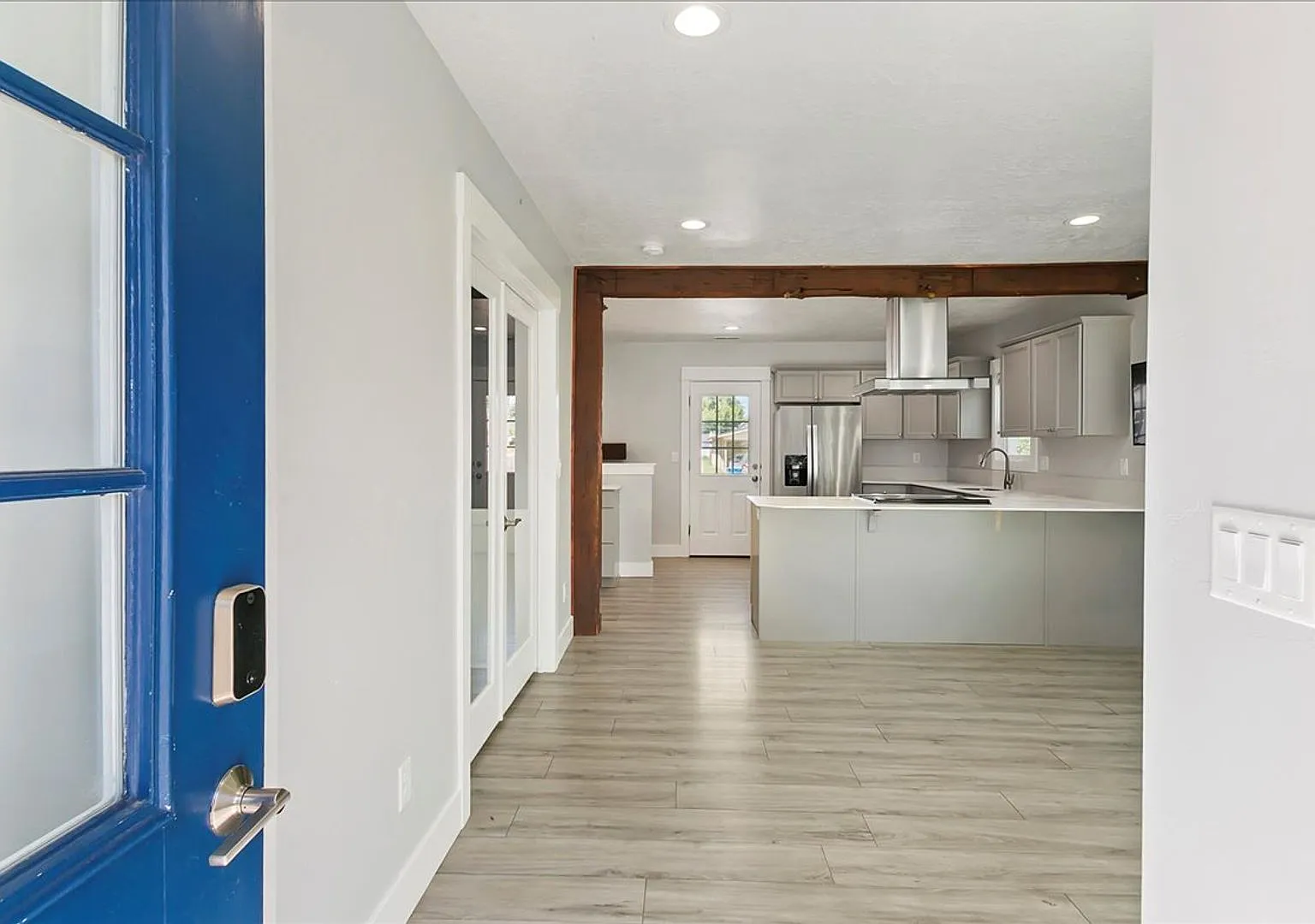 Bright, Spacious Home in Prime Southeast Boise Location — Photo 3
