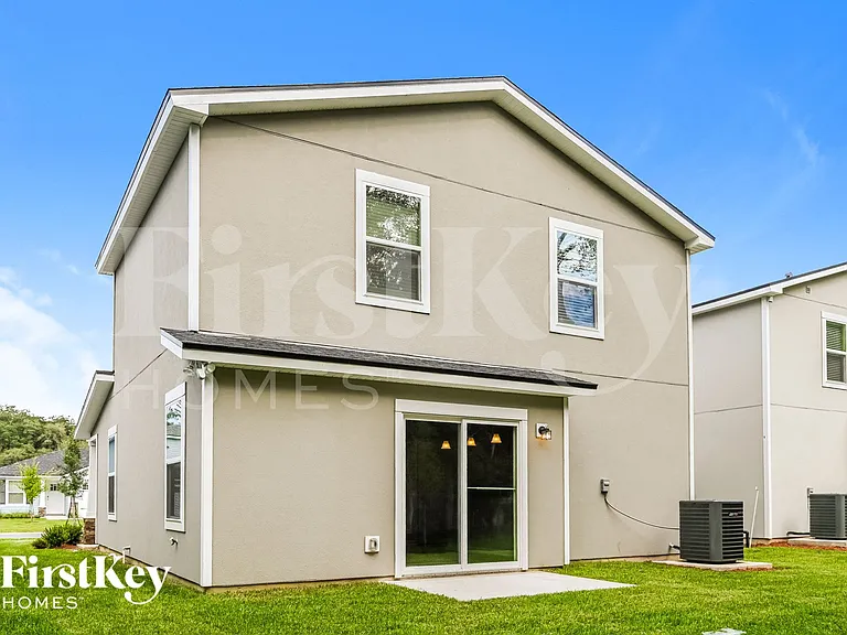 11337 Margarets Landing Pl — Photo 15